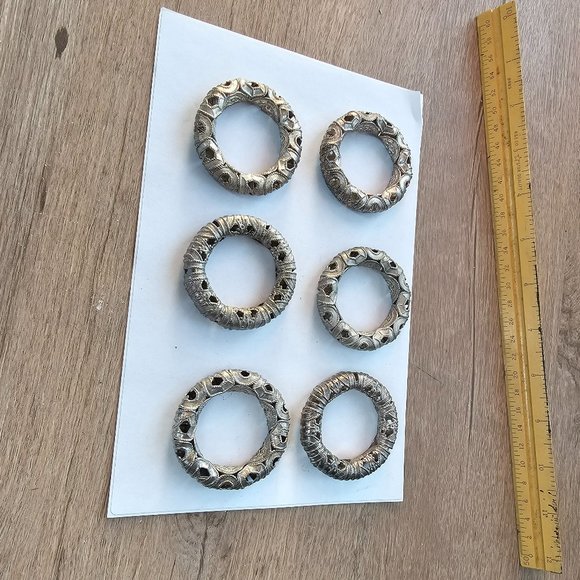 Silvertone loop napkin holders set of 6 - Picture 1 of 4